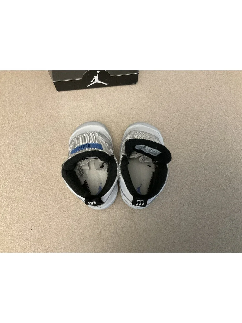 Toddler Nike Air Jordan 11 White/Legend Blue Crib Bootie. Size 4C. Awesome!!!